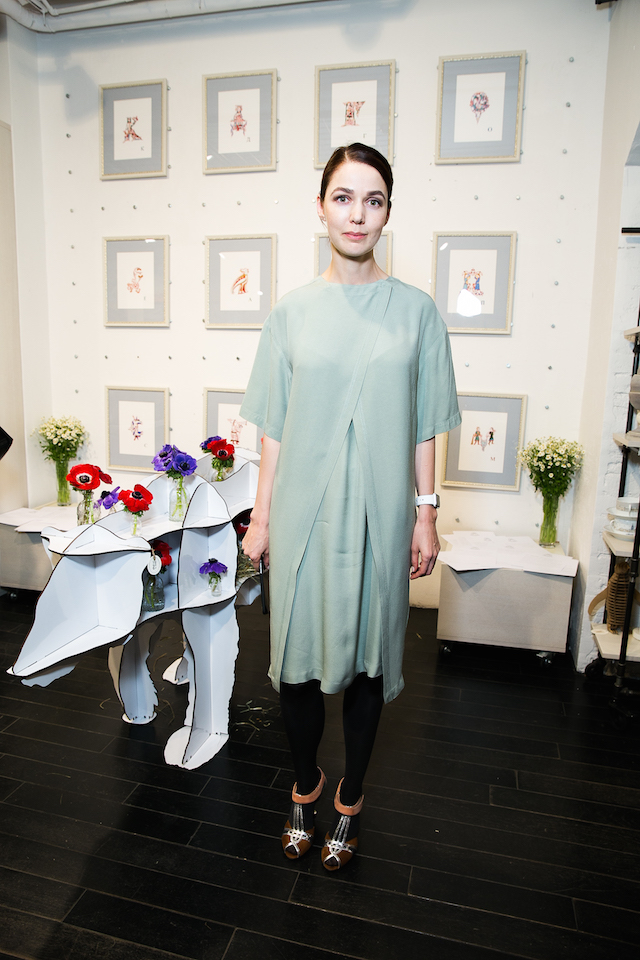 Алена Ахмадуллина Презентация новой коллекции украшений Tres Russe в "Шалтай-Болтай" (фото 5)