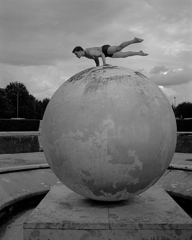 Giorgio Armani открывает фотовыставку, посвященную спорту и атлетам (фото 2)