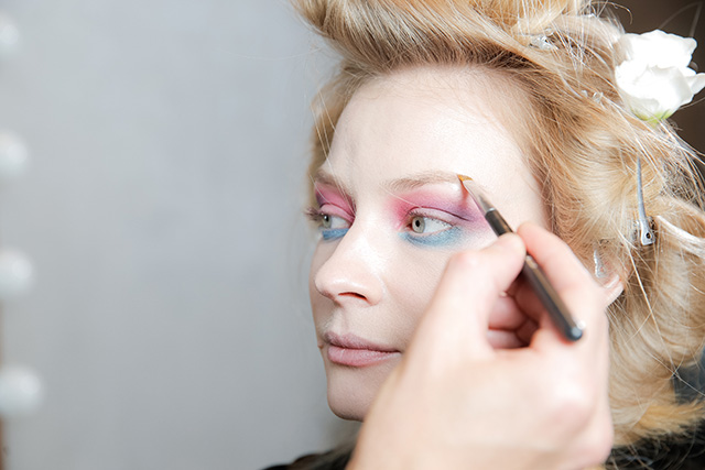 Точная копия: Светлана Ходченкова в образе с показа Chanel (фото 4)