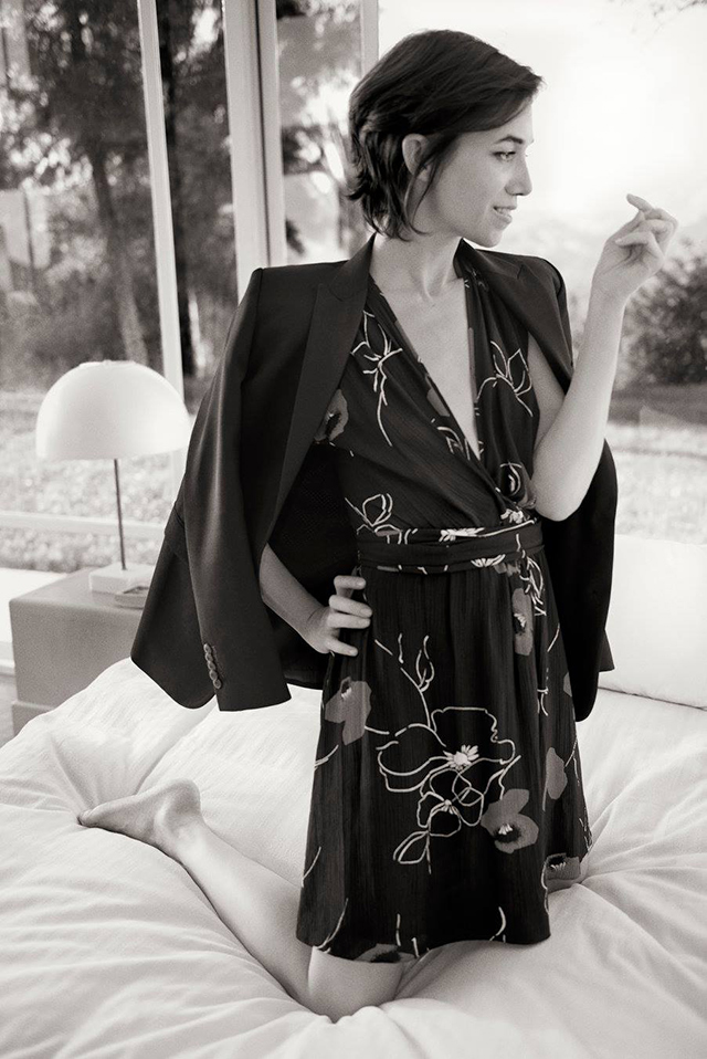 Первый взгляд: Шарлотта Генсбур в осенней кампании Gerard Darel (фото 1)