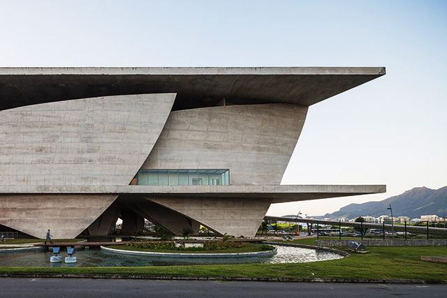 Золотые звуки: архитектура для музыки (фото 2)