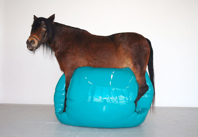 Слово женщинам: новая выставка в галерее Saatchi (фото 4)