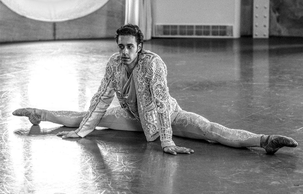 Появились первые фото костюмов Оливье Рустена для Парижской оперы (фото 1)