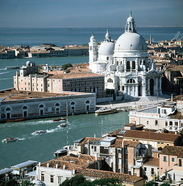 Что посмотреть в Венеции и ее окрестностях помимо биеннале (фото 1)