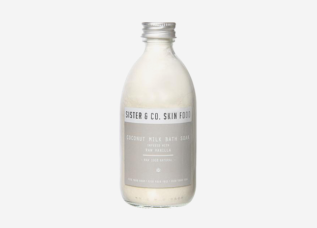 Coconut Milk Bath Soak with Raw Vanilla от Sister & Co, 1869 руб. Coconut Milk Bath Soak with Raw Vanilla от Sister & Co, 1869 руб.