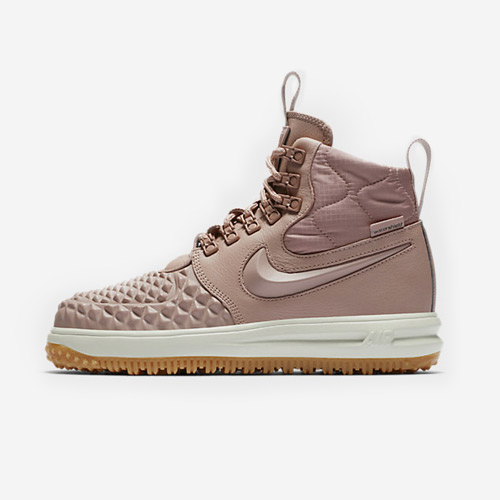 Шопинг: теплая и красивая обувь на зиму (фото 33)