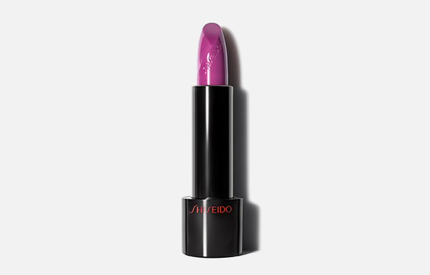 Rouge Rouge Lipstick от Shiseido, 2 400 руб. 
