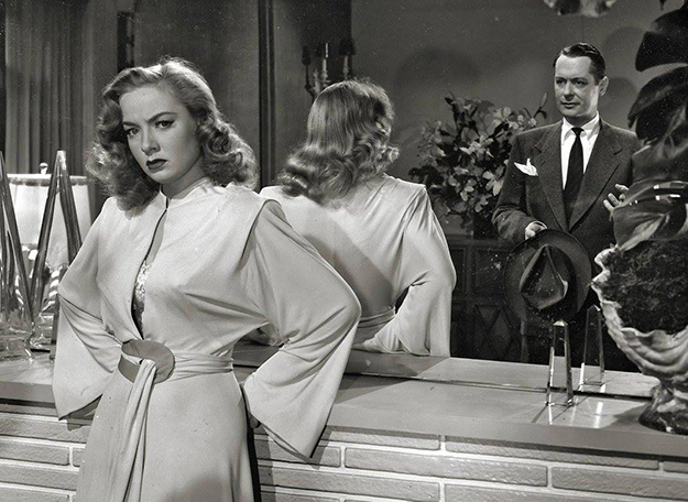 Кадр из фильма «Леди в озере» Кадр из фильма «Леди в озере»