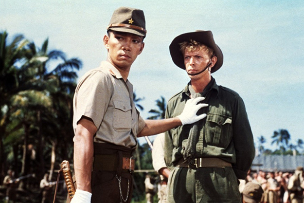 Кадр из фильма «Счастливого Рождества, мистер Лоуренс» Кадр из фильма «Счастливого Рождества, мистер Лоуренс»