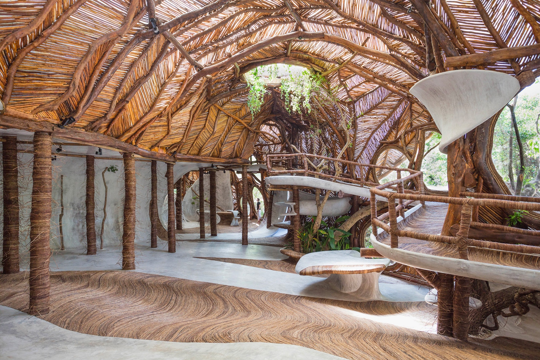 Правнук Пегги Гуггенхайм открыл арт-галерею, похожую на шикарный дом в дереве (фото 2)