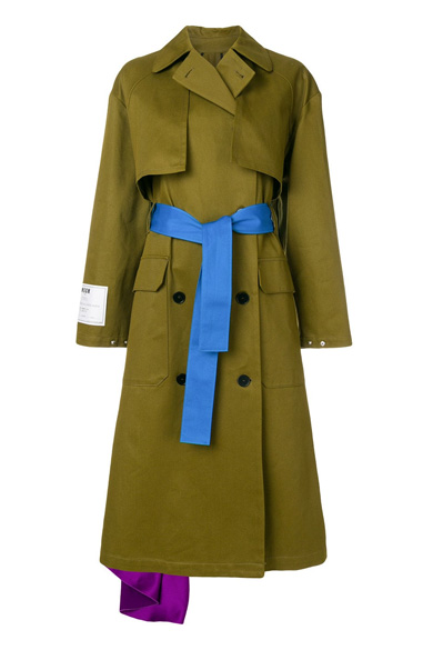 Что покупать на распродажах: рубашки, тренчкоты и обувь на все времена (фото 16)