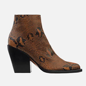 «Платочный» или змеиный принт — вещи каких расцветок купить на осень (фото 12)