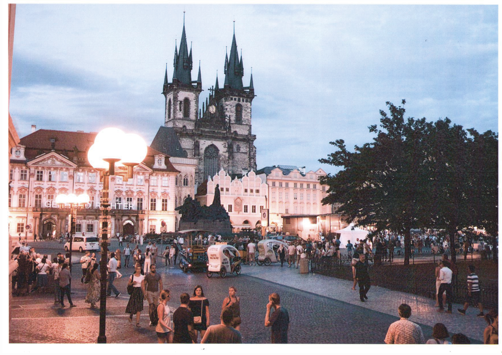 Как провести новогодние каникулы в Праге (фото 16)