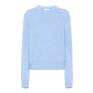 Выбор Екатерины Дарма: голубой свитер (фото 14)
