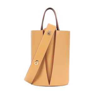 Что ещё можно найти на распродажах: вещи на все времена (фото 1)