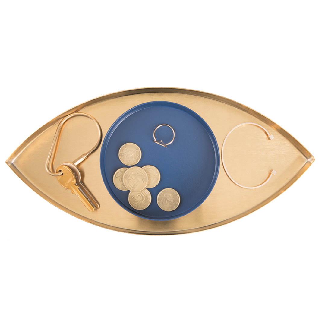 Как вписать в интерьер главные цвета Pantone сезона весна-лето 2019 (фото 6)