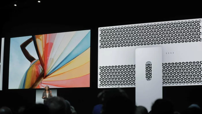 Караоке, темная тема и операционка для планшетов: что показали на презентации Apple (фото 2)