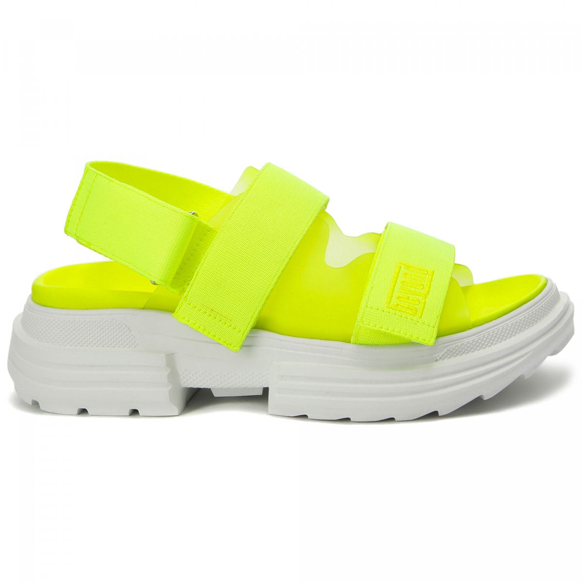 Что купить: сандалии на тракторной подошве (фото 3)