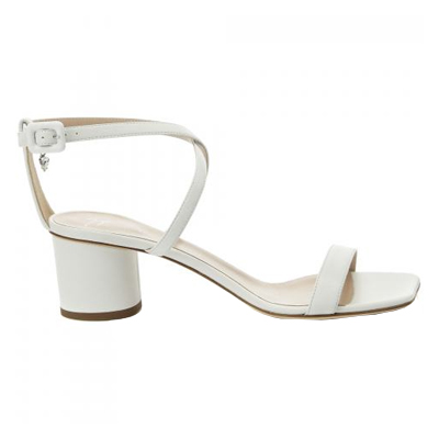 Тенденция стритстайла: белый с ног до головы (фото 9)