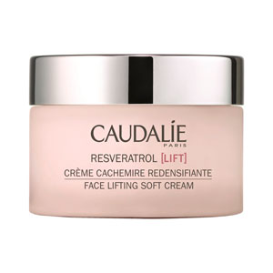 Бьюти-шопинг: блогеры выбирают косметику на лето (фото 1)