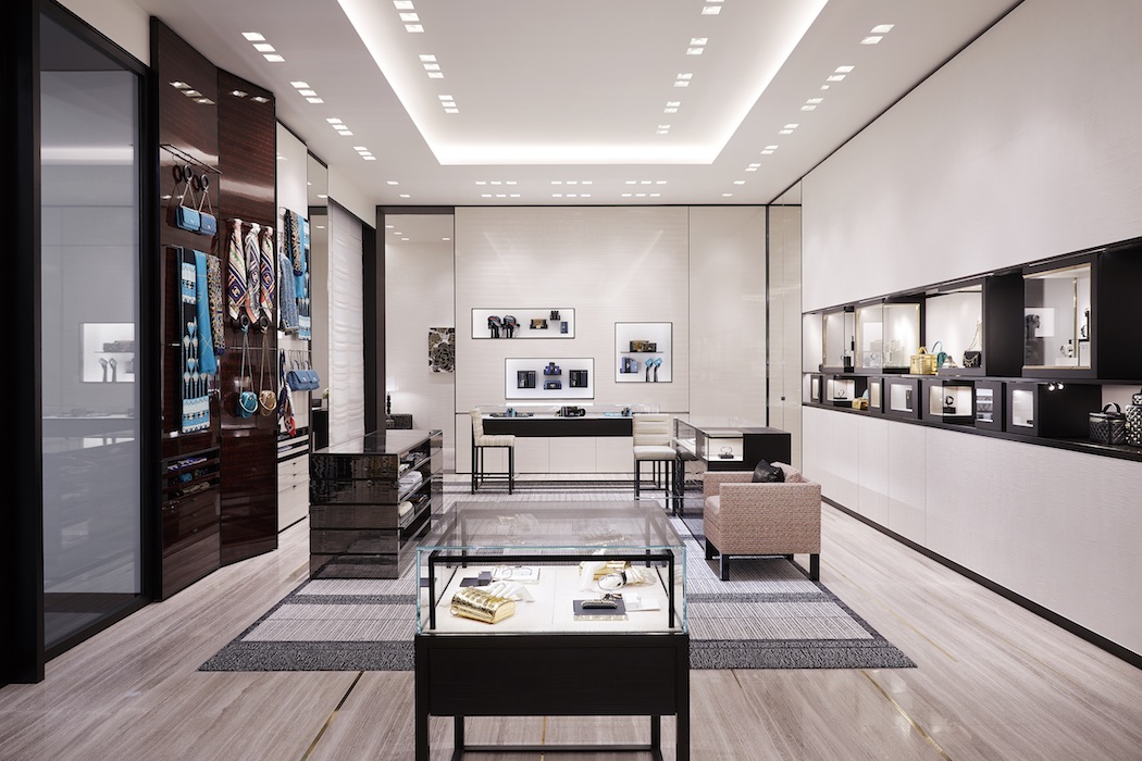 Chanel открыл обновленный бутик в галереях «Времена года» (фото 2)