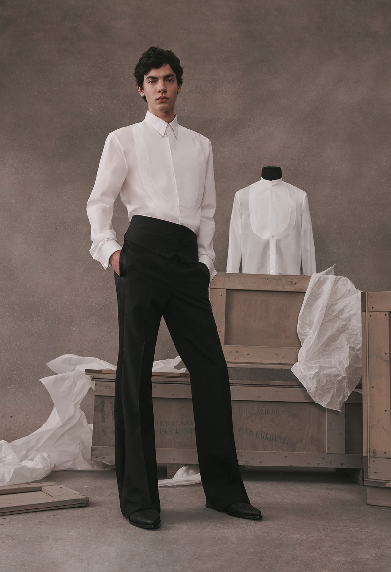 Givenchy совмещает кутюр и повседневную одежду в новой капсульной коллекции (фото 3)