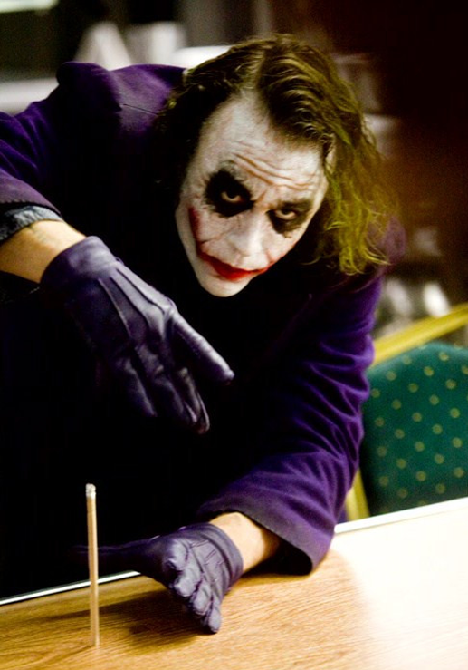 Глазами клоуна: Анзор Канкулов — о том, как «Джокер» учит нас нормальной ненормальности (фото 7)