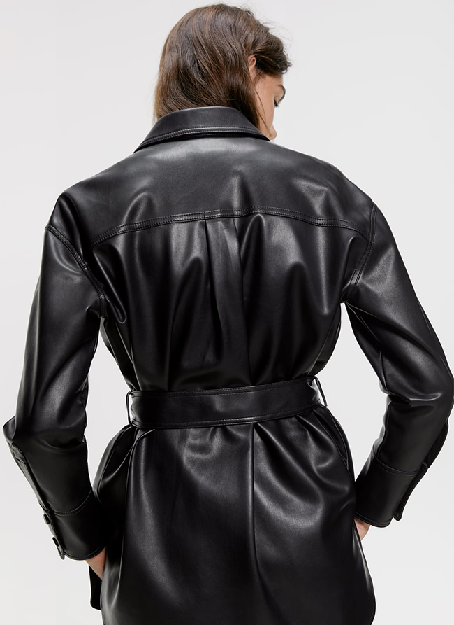 20 кожаных пиджаков, рубашек и платьев — красивых и долговечных (фото 14)