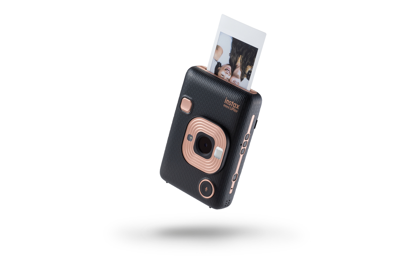 Fujifilm представила новую фотокамеру Instax mini LiPlay (фото 2)