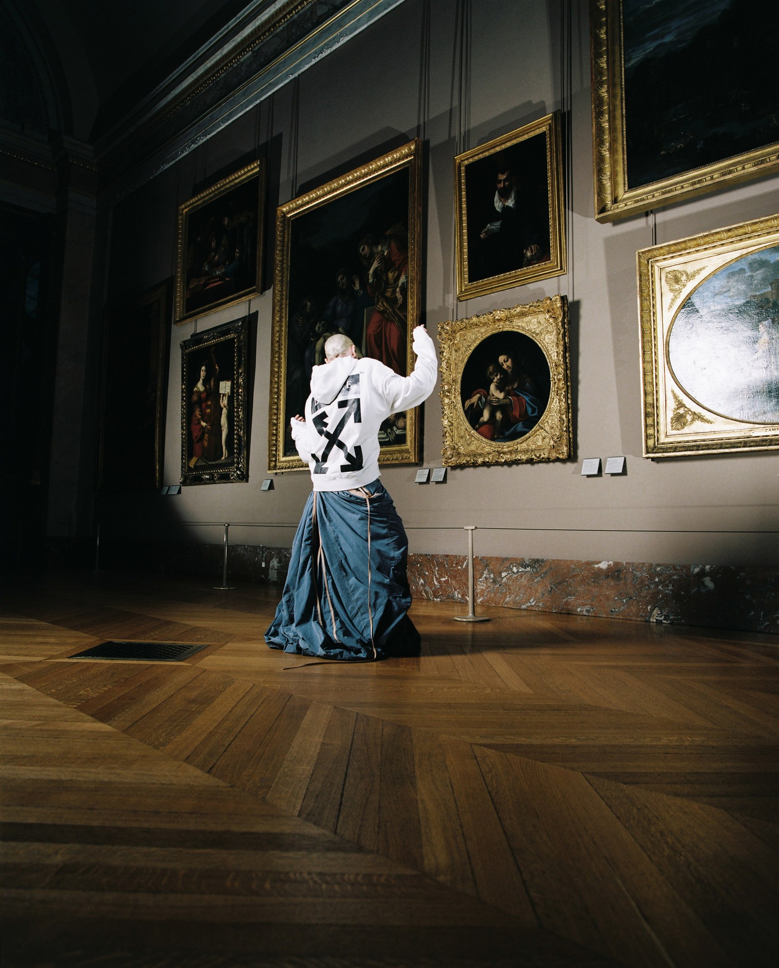 Off-White сделал коллекцию в честь выставки Леонардо да Винчи в Лувре (фото 1)
