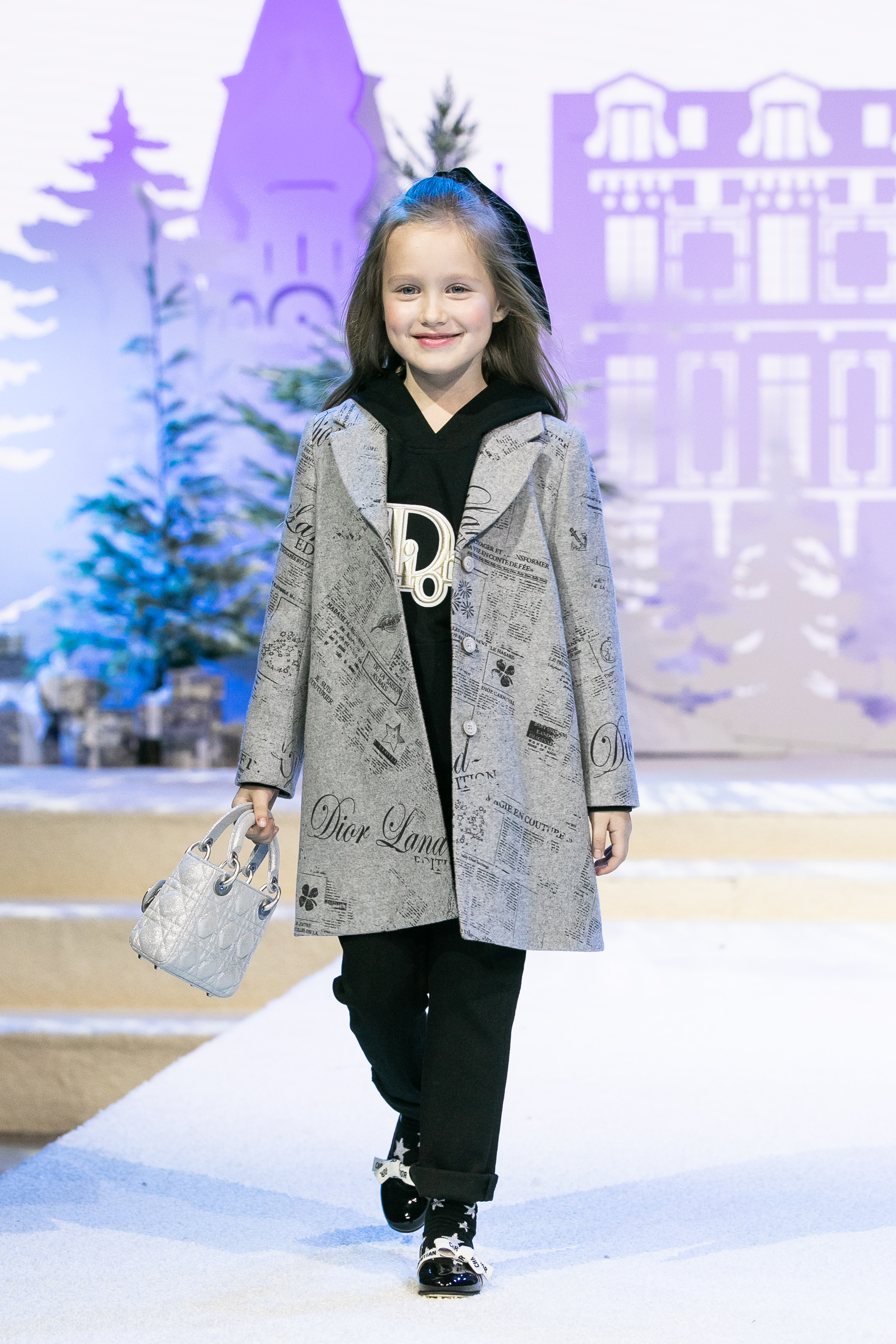 В Москве прошел показ Baby Dior (фото 6)