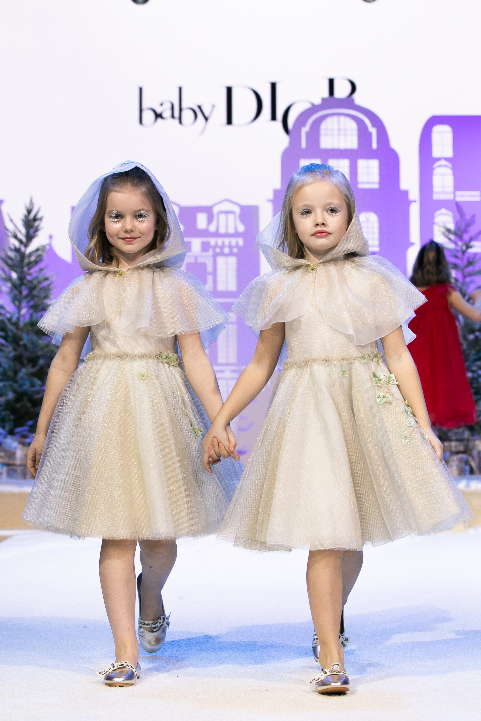 В Москве прошел показ Baby Dior (фото 18)