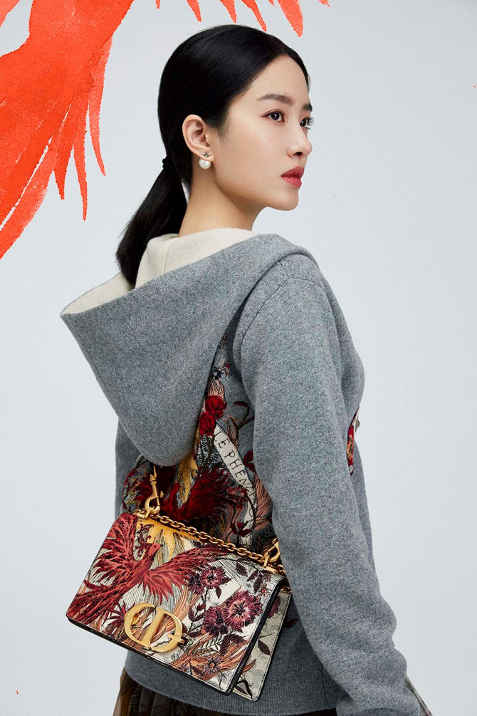 Dior выпустил капсулу с цветами и фениксами для китайского Нового года (фото 2)