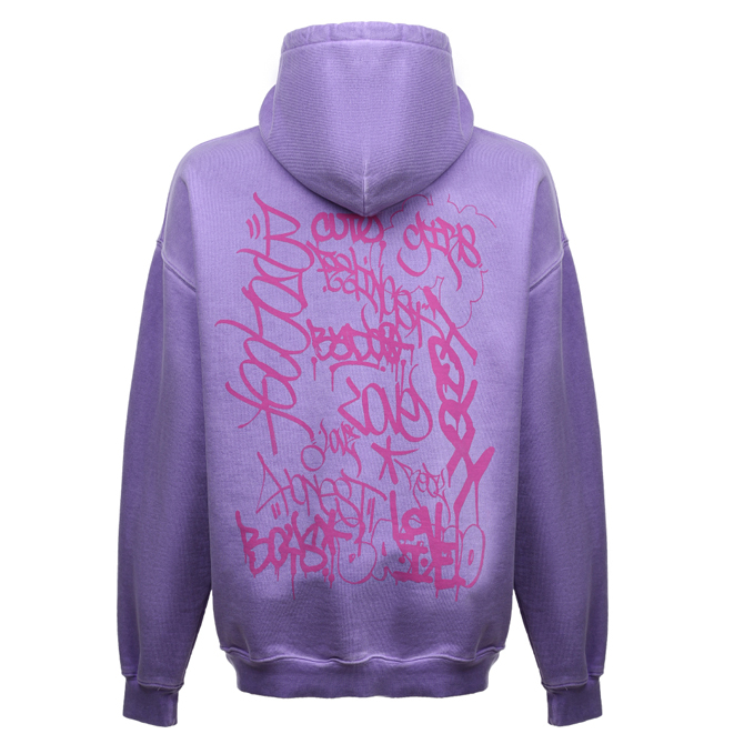 Приложение Badoo выпустило коллекцию мерча (фото 7)