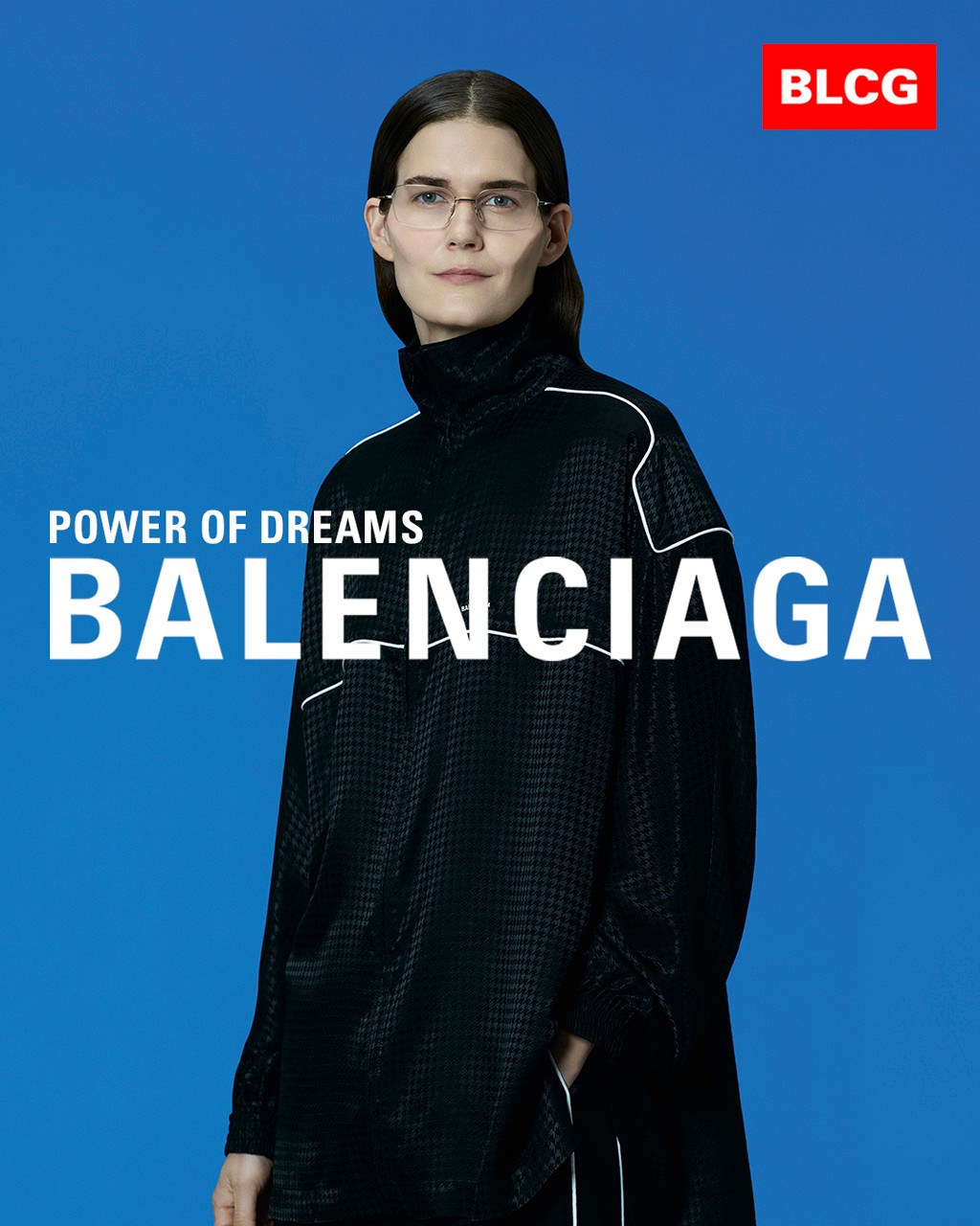 «Сила мечт» и «мысли масштабно»: Balenciaga выпустил кампанию с вдохновляющими надписями (фото 10)