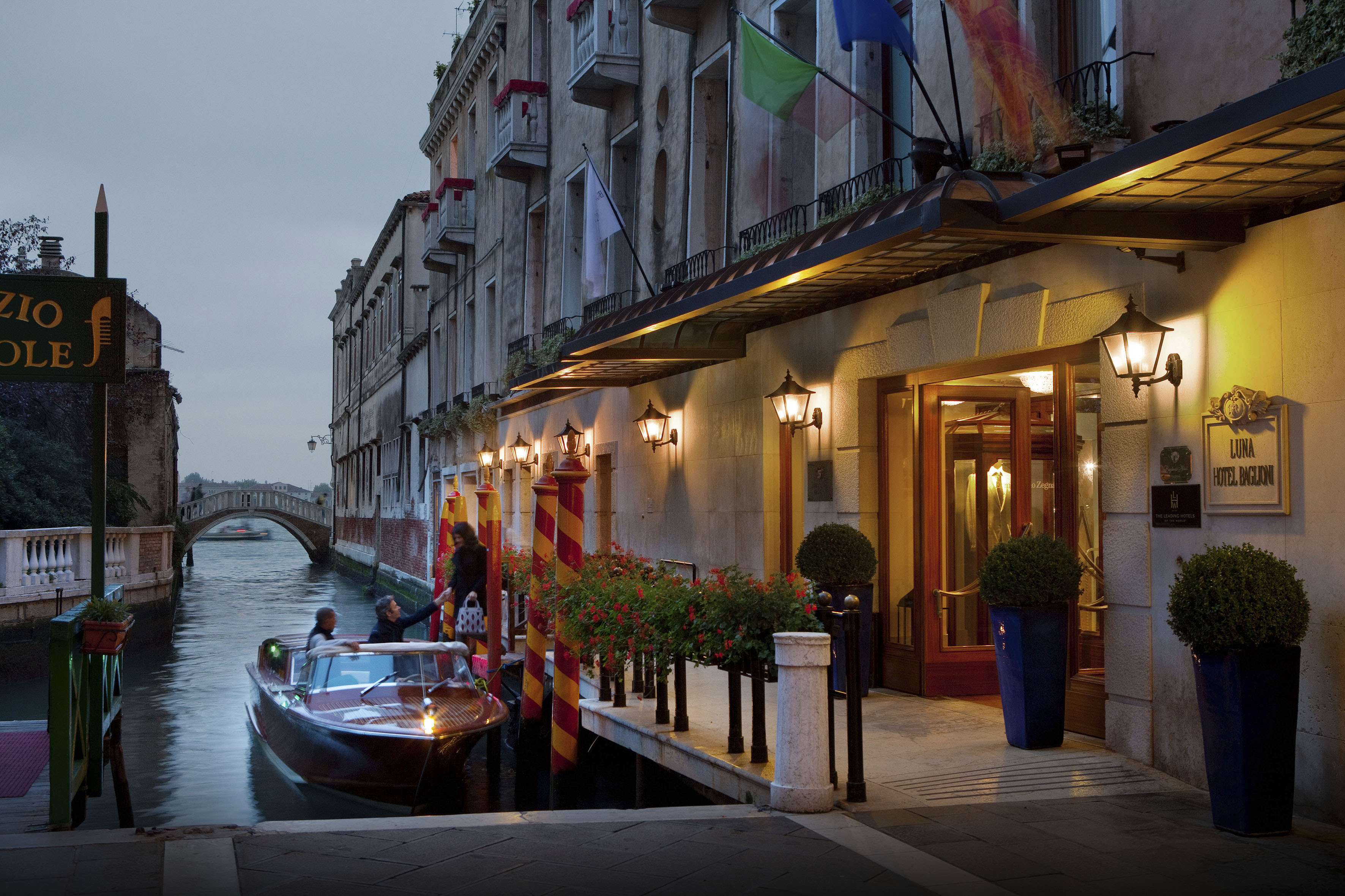 Отель Baglioni Hotel Luna приглашает на бал в честь Венецианского карнавала (фото 1)