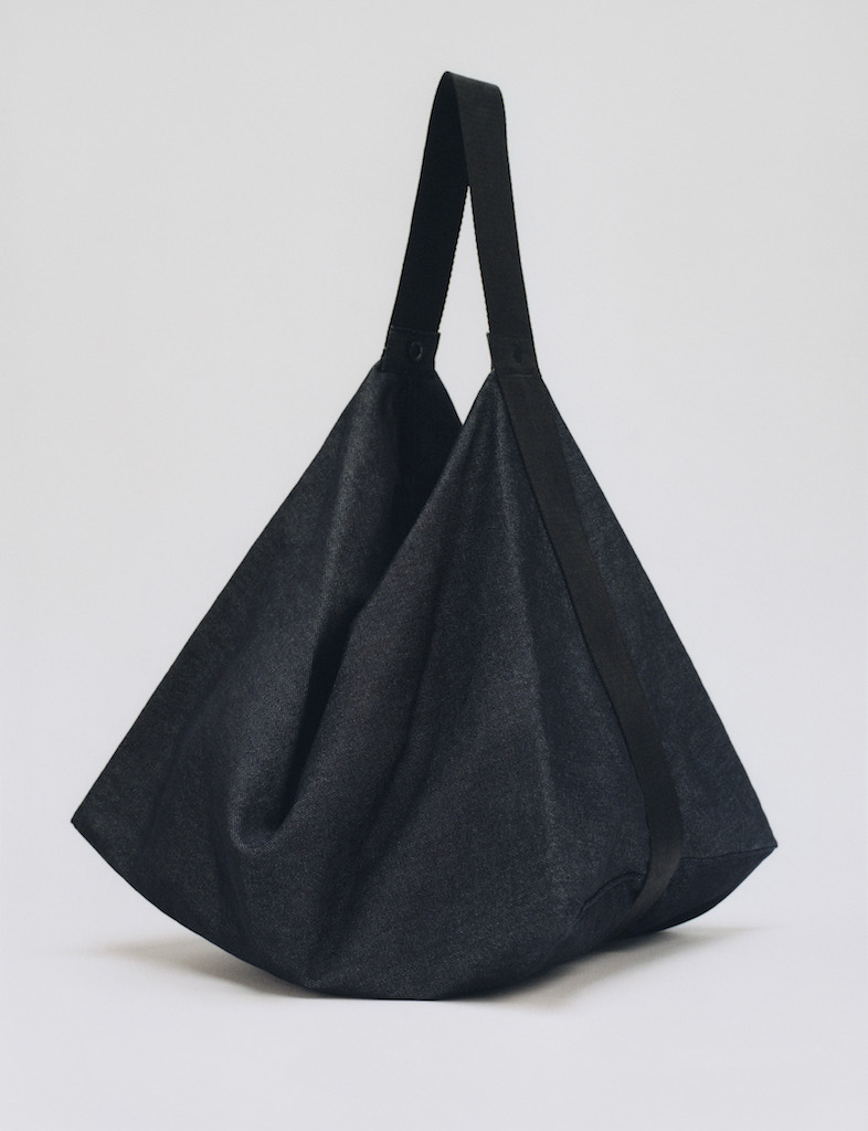 COS представил новую коллекцию экологичного денима (фото 3)