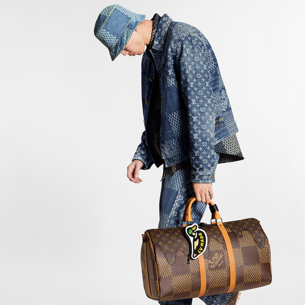 Деним и костюмы: Louis Vuitton показал первый дроп коллаборации с основателем Bape (фото 20)