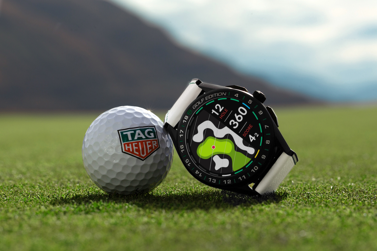 TAG Heuer выпустил новые смарт-часы для поклонников гольфа (фото 1)