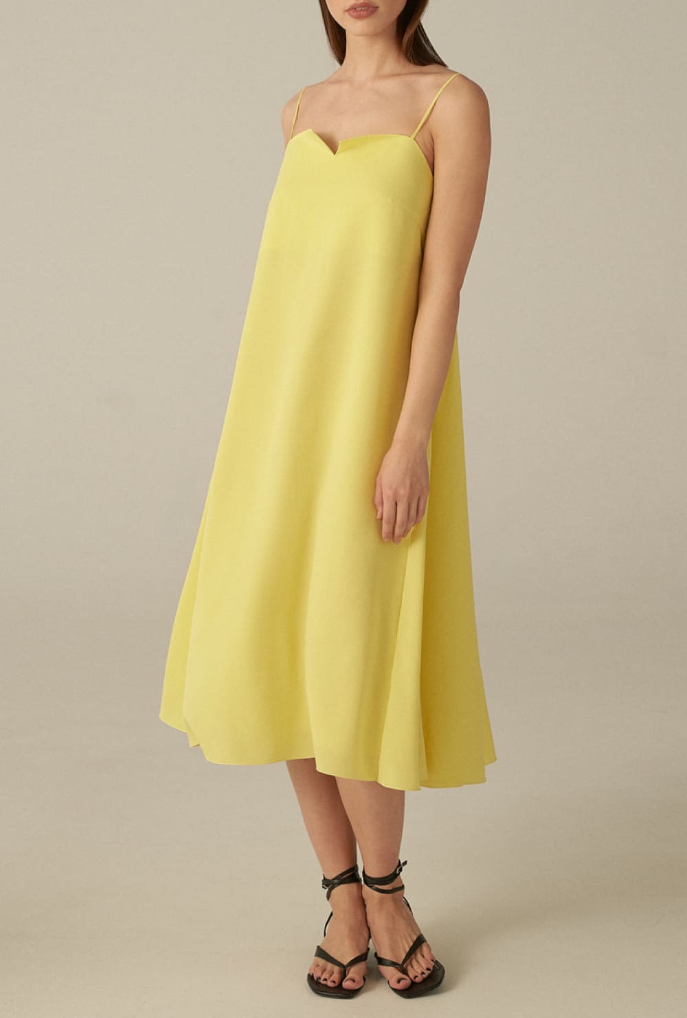 12 нарядных платьев на случай, если вас пригласили на свадьбу (фото 7)