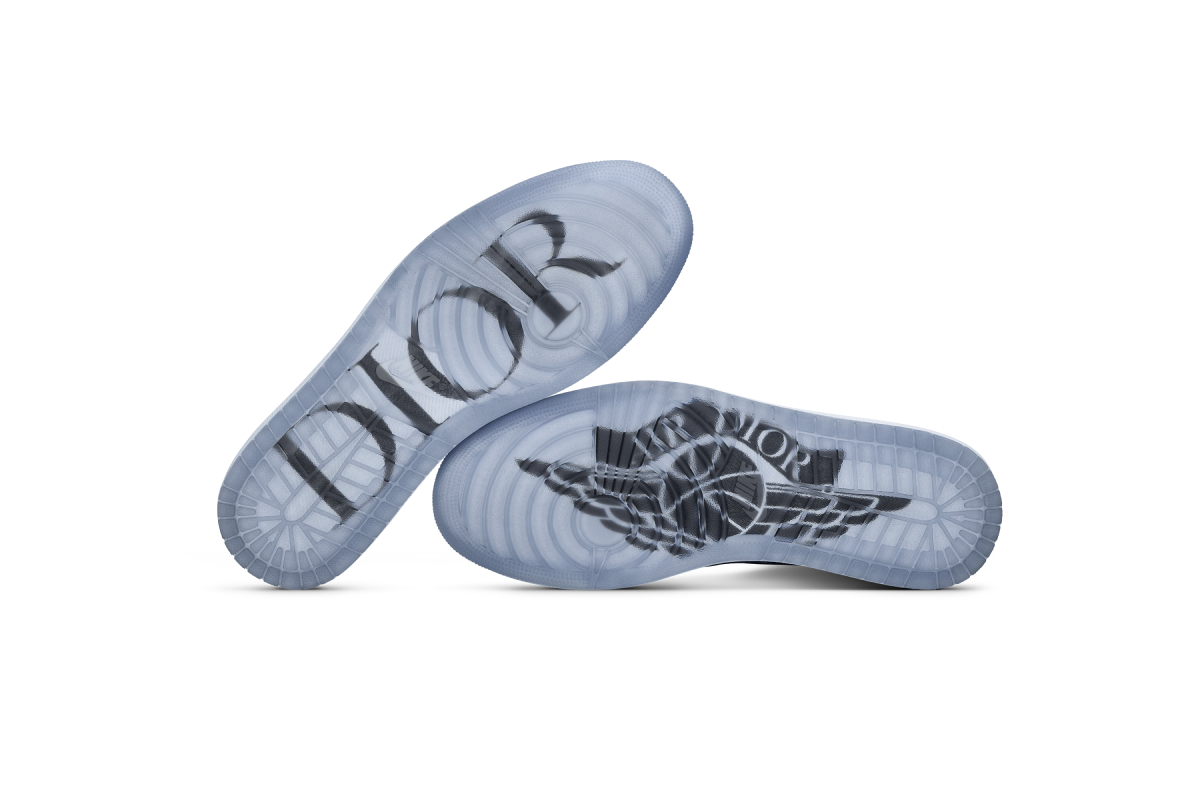 Dior проведет онлайн-запуск продаж кроссовок из коллаборации с Nike (фото 3)
