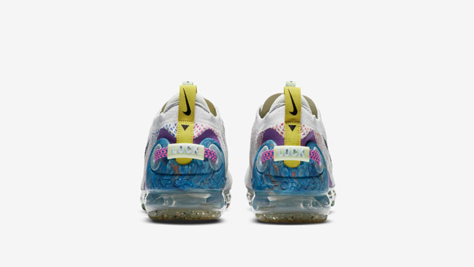 Nike выпустил новые экологичные кроссовки Air VaporMax (фото 4)