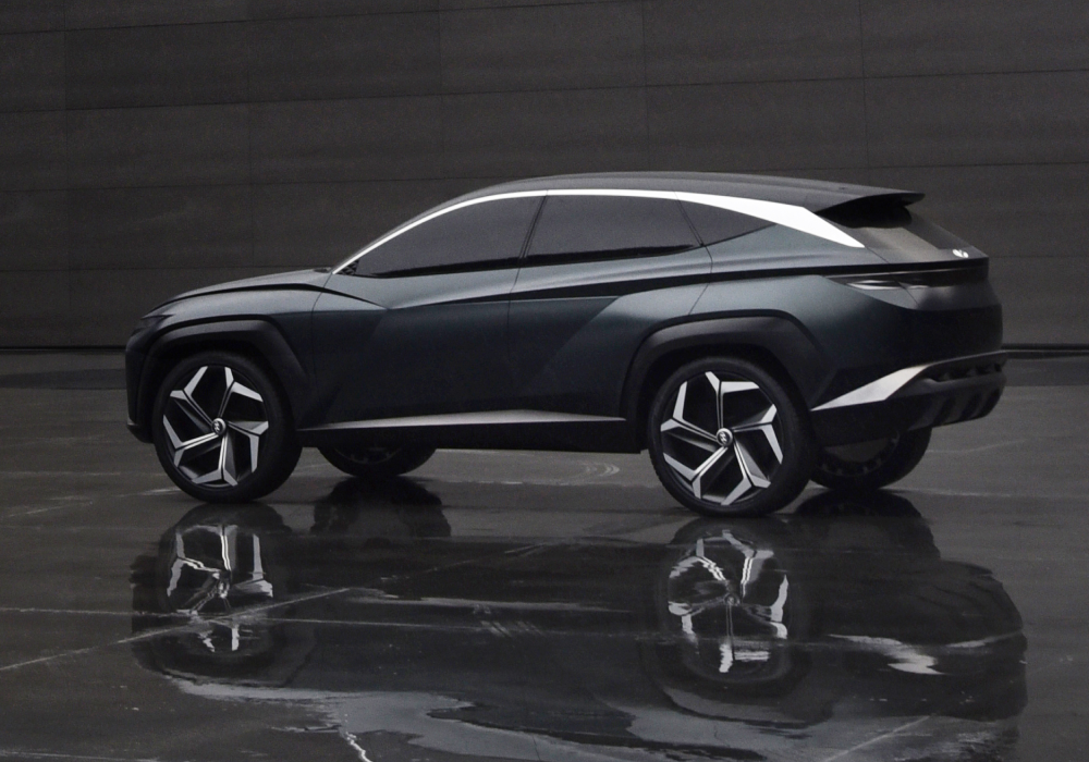 Водородное топливо, минималистичный дизайн и ностальгия: эволюция концепт-каров Hyundai (фото 7)
