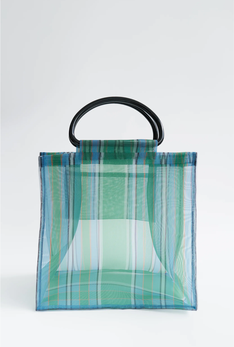 Все свое ношу с собой. 20 летних XL-сумок для города и пляжа (фото 3)