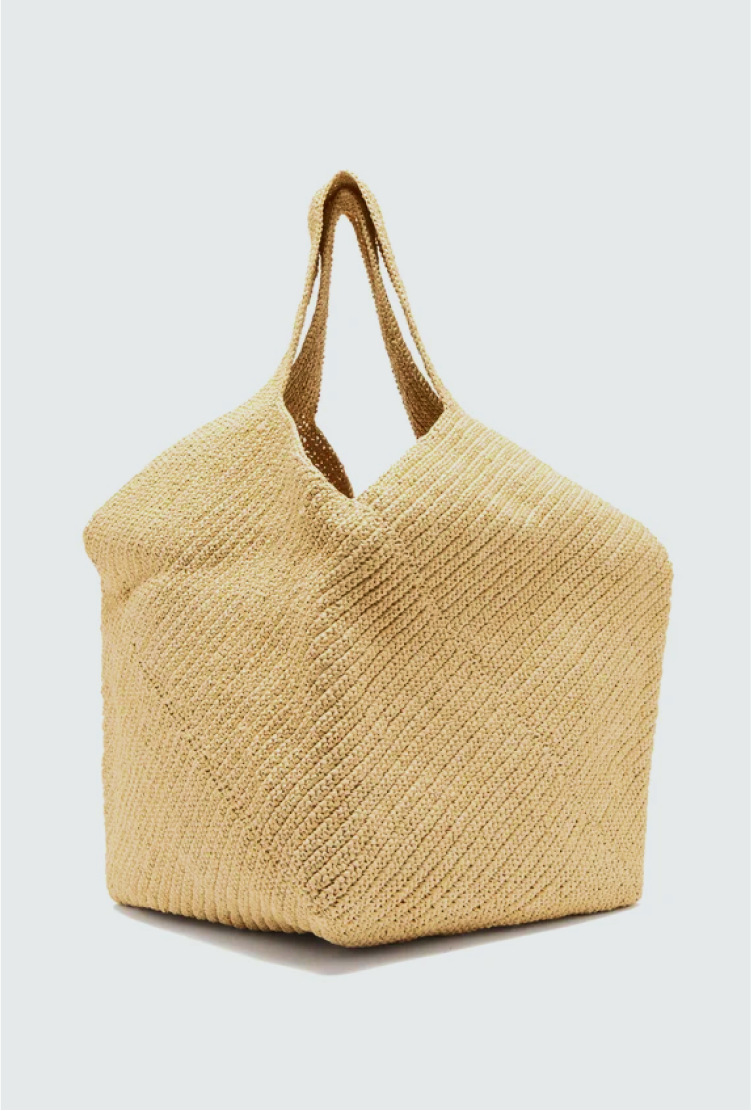 Все свое ношу с собой. 20 летних XL-сумок для города и пляжа (фото 7)