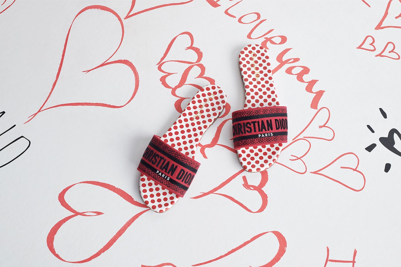 Все в горошек: Dior представил новую капсулу Dioramour (фото 1)