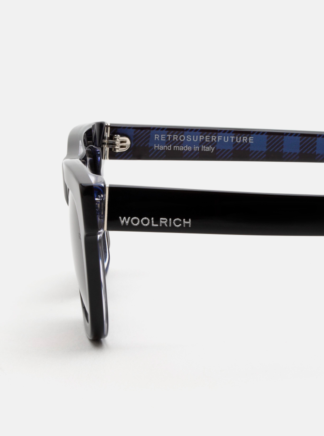 Woolrich и Retrosuperfuture выпустили очки с клетчатой оправой (фото 12)