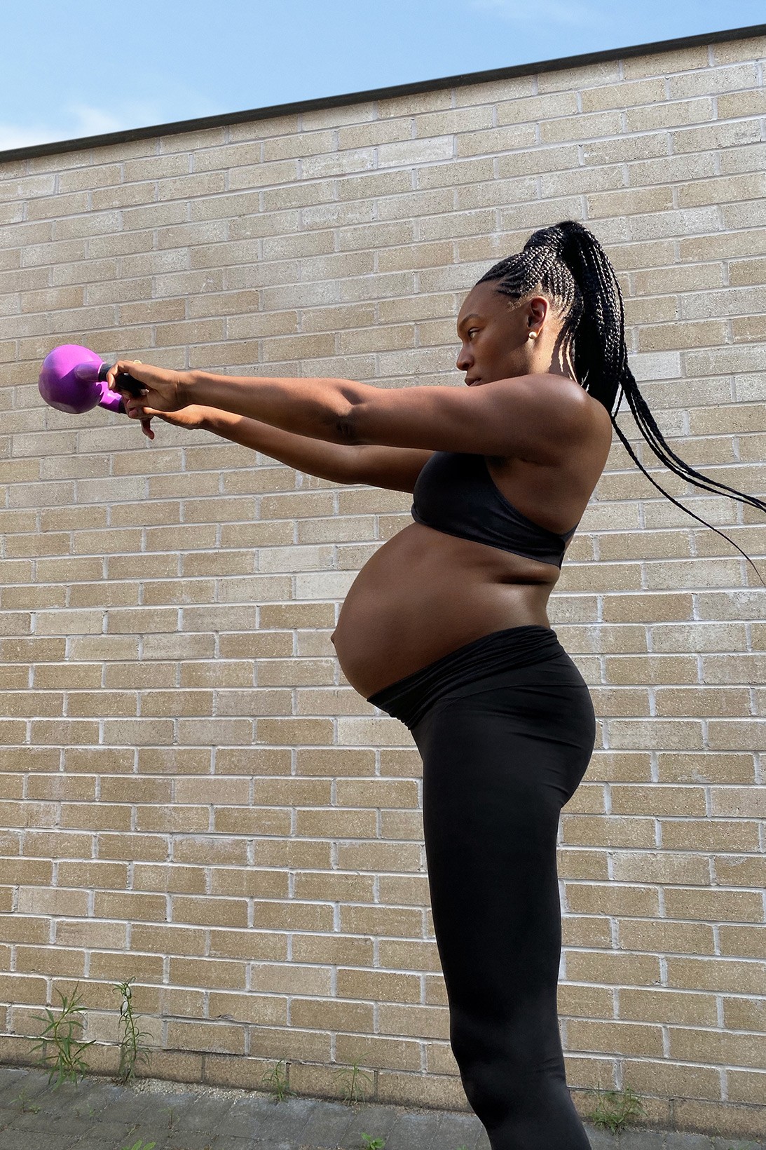 Nike выпустил коллекцию для будущих мам, созданную c беременными спортсменками (фото 2)