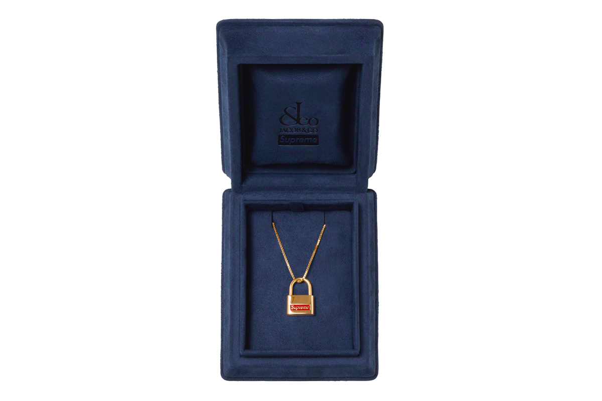 Jacob & Co. выпустил часы в коллаборации с Supreme (фото 3)