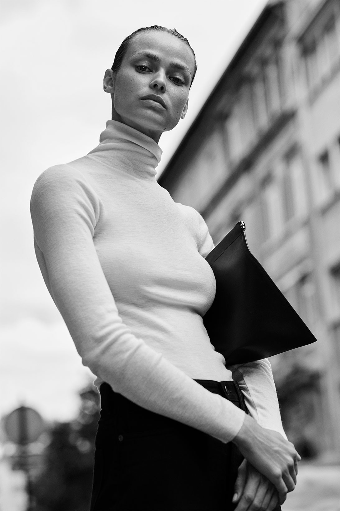 COS представил новую коллекцию базовых вещей (фото 10)